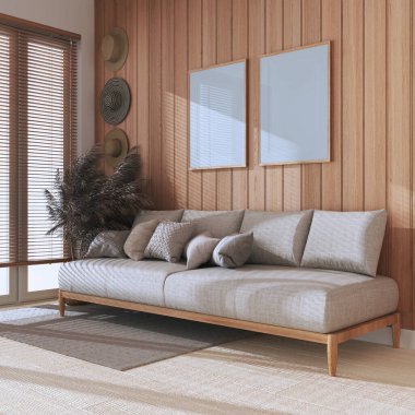 Ahşap oturma odası. Çerçevesi bej renkli. Yastıklı kumaş kanepe, panjurlu pencere. Çiftlik evi iç tasarımı