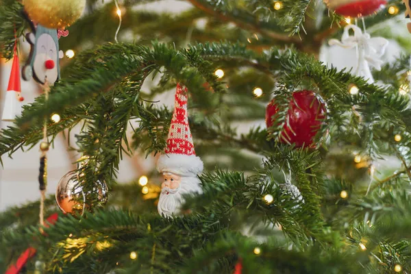 Brinquedo Natal Cerâmico Papai Noel Pendurado Árvore Natal — Fotografia de Stock