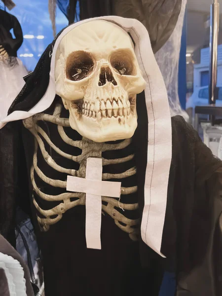 Szkielet Halloween Costume Store — Zdjęcie stockowe