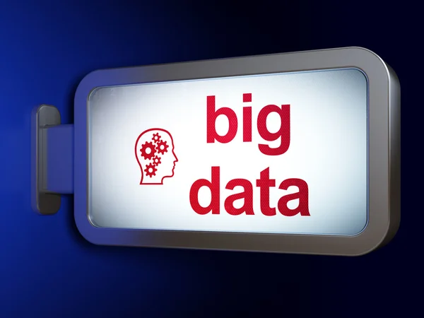 Conceito de dados: Big Data e cabeça com engrenagens em backgrou outdoor — Fotografia de Stock