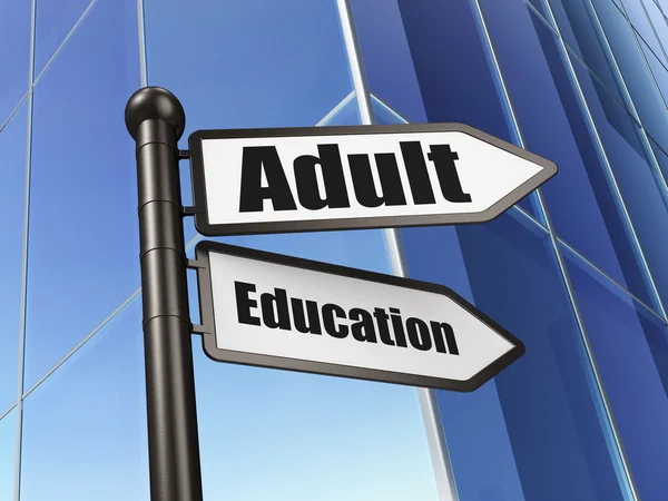 Concetto di istruzione: educazione degli adulti sullo sfondo della costruzione — Foto Stock