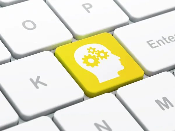 Concepto educativo: Head With Gears en el backgrou del teclado del ordenador —  Fotos de Stock