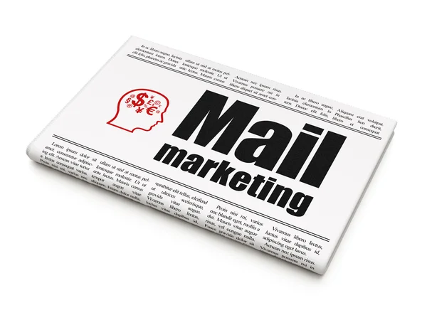Διαφήμιση νέα έννοια: εφημερίδα με mail μάρκετινγκ και το κεφάλι με το σύμβολο των οικονομικών — Φωτογραφία Αρχείου