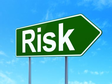 iş kavramı: yol işareti arka plan üzerinde risk