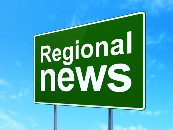 Conceito de notícia: Notícias regionais sobre fundo sinal de estrada — Fotografia de Stock