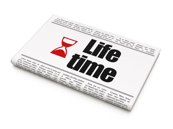 Tid nyheter koncept: tidningen med livstid och timglas — Stockfoto