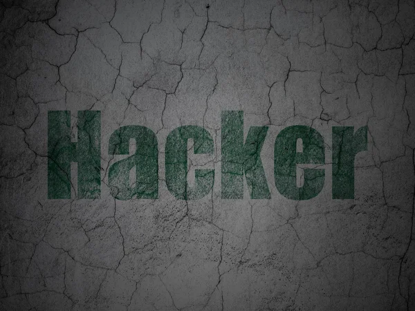 Privacy concept: hacker op grunge muur achtergrond — Stockfoto