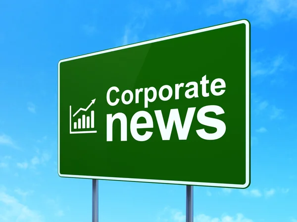 Concepto de noticias: Noticias corporativas y gráfico de crecimiento en el fondo de la señal de tráfico —  Fotos de Stock