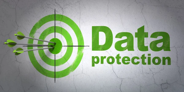 Concept de sécurité : cible et protection des données sur fond mural — Photo
