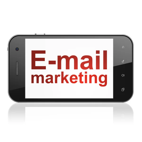 Marketingový koncept: e-mail marketing na smartphone — Stock fotografie