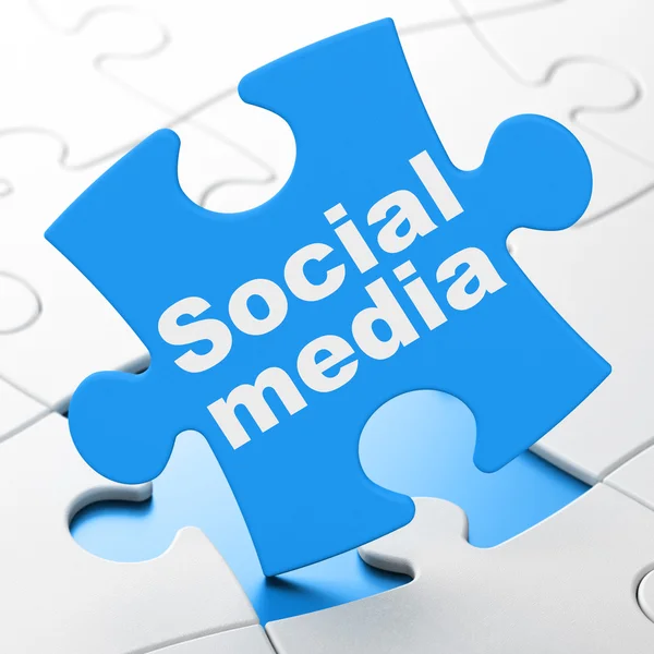 Conceito de rede social: Mídia social em fundo de quebra-cabeça — Fotografia de Stock