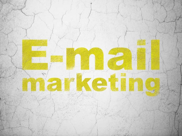 Marketingconcept: e-mailmarketing op muur achtergrond — Stockfoto