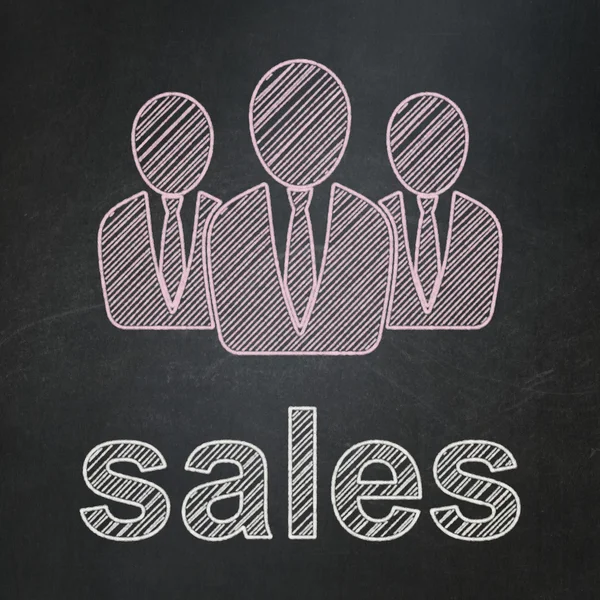 Concetto di marketing: uomini d'affari e vendite su sfondo lavagna — Foto Stock