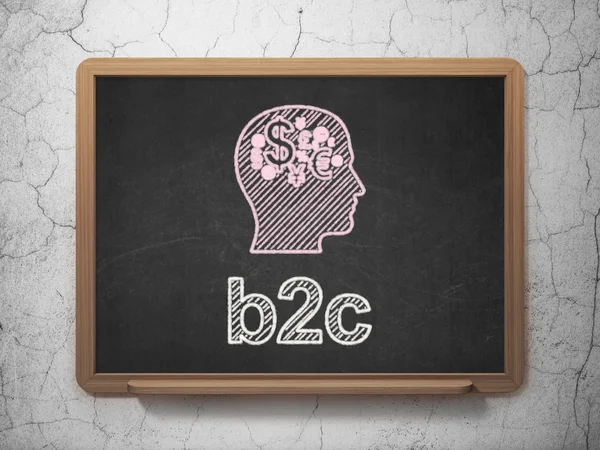 经营理念： 头财务符号与 b2c 上黑板背景 — 图库照片
