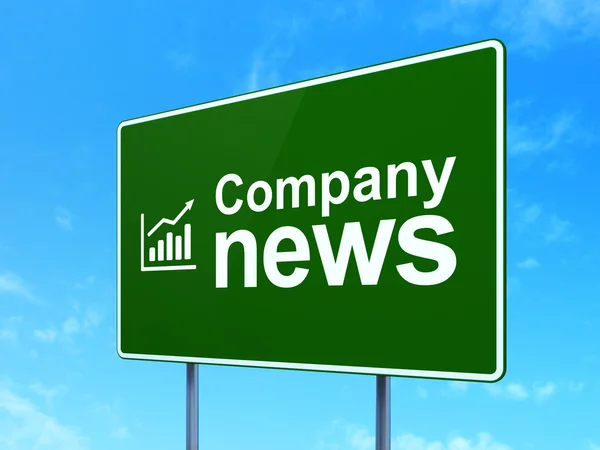 Nyhetskonsept: Company News and Growth Graph på bakgrunn av veiskilt – stockfoto