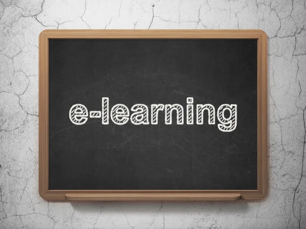 Concetto di istruzione: E-learning su lavagna — Foto Stock