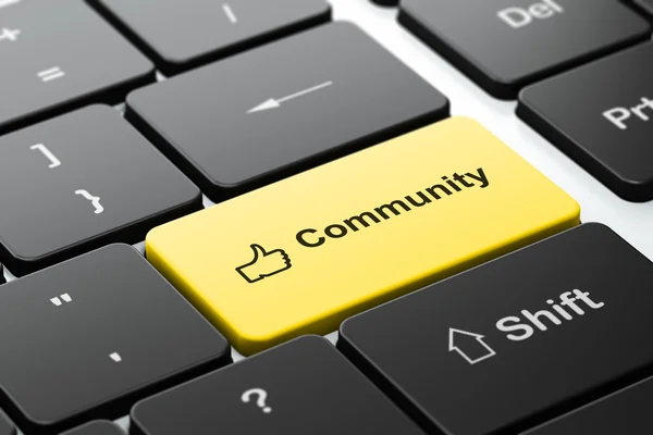 Концепция социальной сети: Thumb Up and Community на фоне клавиатуры компьютера — стоковое фото