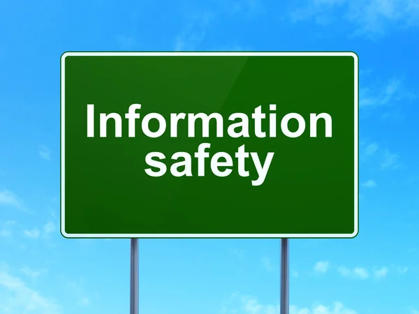Conceito de segurança: Segurança da informação no fundo do sinal rodoviário — Fotografia de Stock