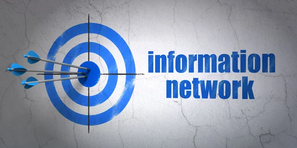Koncepcja informacje: miejsce docelowe i informacje o sieci na tle ściany — Zdjęcie stockowe
