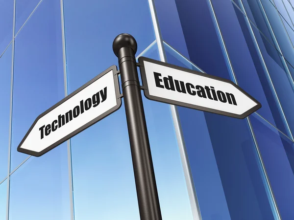 Konsep pendidikan: sign Education Technology on Building background — Stok Foto