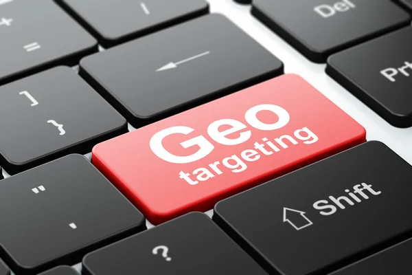 Conceito de negócio: Geo Targeting no fundo do teclado do computador — Fotografia de Stock