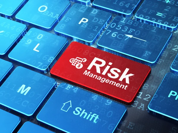 Affärsidé: miniräknare och risk management på dator tangentbord bakgrund — Stockfoto