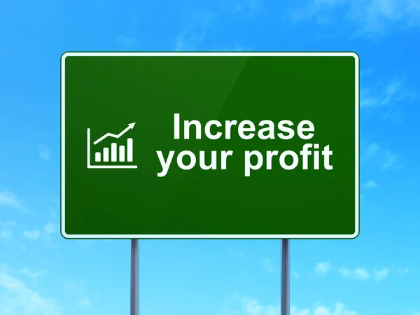 Conceito de negócio: Aumente seu gráfico de lucro e crescimento no plano de fundo do sinal de estrada — Fotografia de Stock
