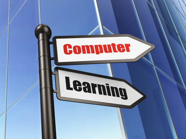 Concept d'éducation : enseigne Computer Learning on Building background — Photo