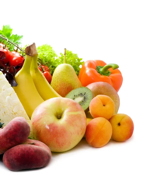 Diferentes tipos de verduras, frutas y hierbas especiadas — Foto de Stock