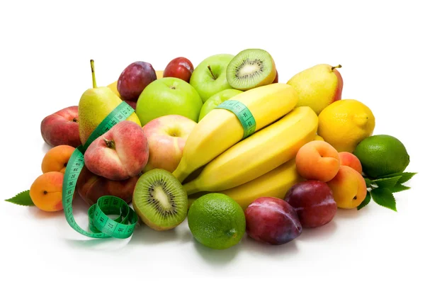 Verschiedene Obstsorten und Gewürzkräuter — Stockfoto