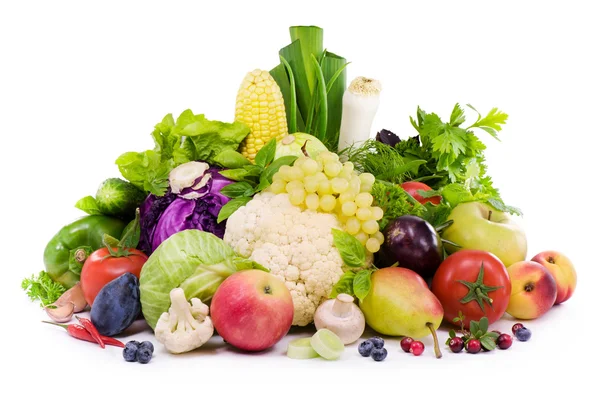 Diferentes tipos de vegetais, frutas, ervas picantes e baga — Fotografia de Stock