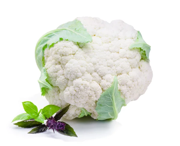 Coliflor y albahaca fresca — Foto de Stock