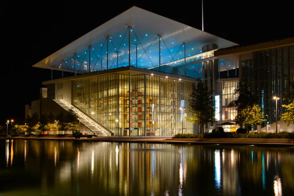 Stavros Niarchos Cultural Center Athens Greece Night Reflection Water — стокове фото