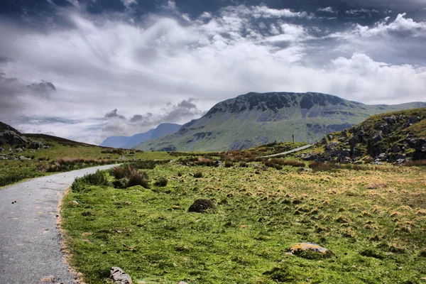 Πανόραμα πανέμορφο τοπίο της οροσειράς cadair idris snowdonia εθνικό πάρκο, Ουαλία — Φωτογραφία Αρχείου