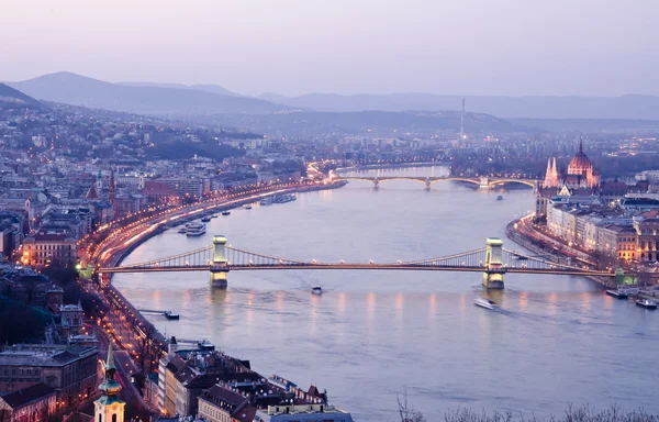 Άποψη της Βουδαπέστη τη νύχτα, Ουγγαρία — Φωτογραφία Αρχείου