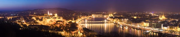 Geceleri, Macaristan Budapeşte panoramik görünümü