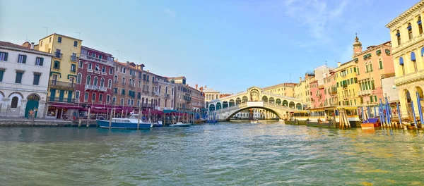Panorámás kilátással a velencei Canal Grandéra — Stock Fotó