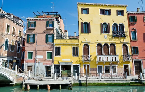 Vista urbana típica de Venecia — Foto de Stock