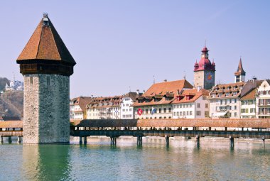 lucerne içinde ünlü ahşap köprü