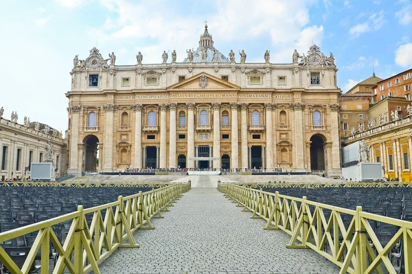 San Peter basilica in Vatican — Stock Photo, Image