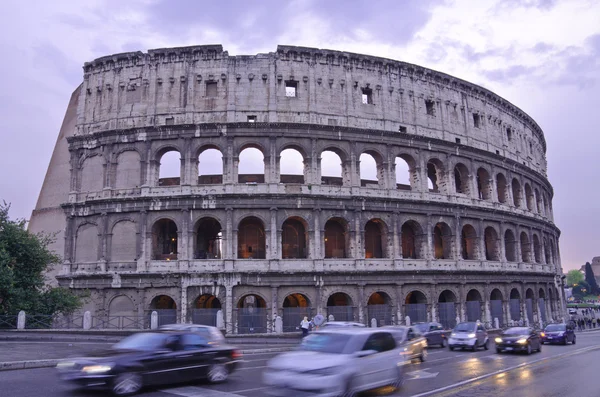 O Coliseu em Roma — Fotografia de Stock