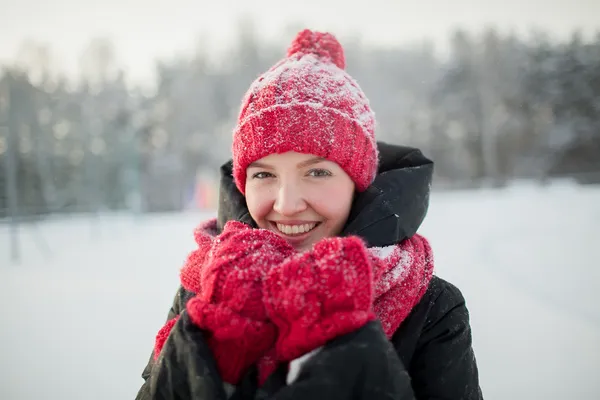 Young girl basking knit scarf — Stock Photo, Image