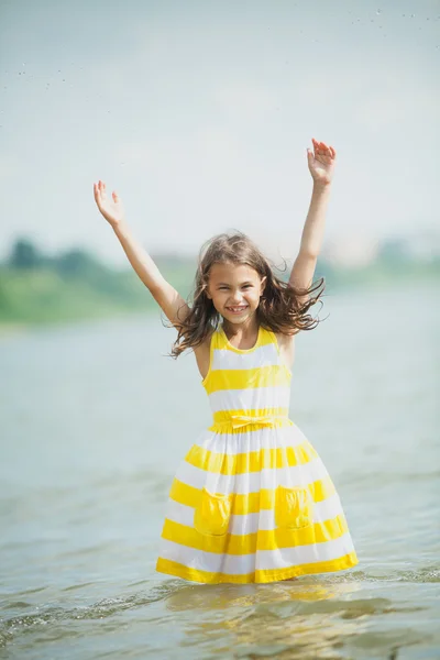 Five-year-old girl on the nature — Stock Photo, Image