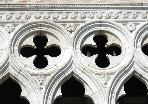 Venedig Dogepalatset på Markusplatsen i Venedig, Italien — Stockfoto