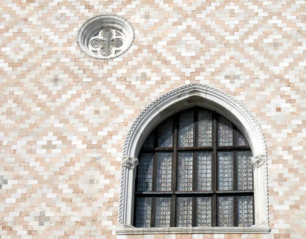 Venetië-Dogenpaleis bij San Marcoplein in Venetië, Italië — Stockfoto