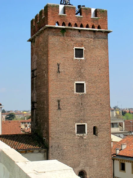 Torre medieval em Vicenza, Itália — Fotografia de Stock