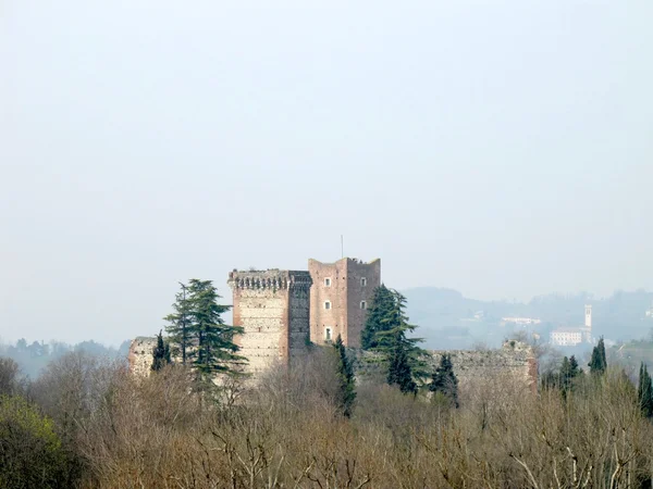 Vila Castelului (sau Romeo) Montecchio Maggiore, Vicenza — Fotografie, imagine de stoc
