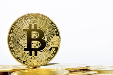 Bitcoin Kripto Birimi beyaz, altın madeni para, madencilik, gelecek para izole
