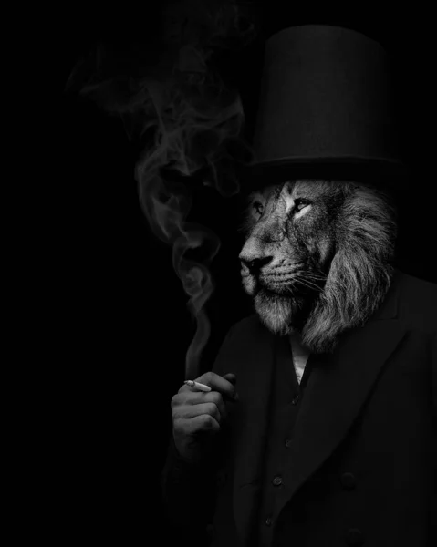 Mensch Gestalt Eines Löwen Löwenmensch Tiergesicht Isoliert Schwarz Weiß — Stockfoto