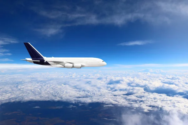 Airbus A380 800 Fliegen Flugreiseverkehr Kommerzielles Flugzeuggeschäft — Stockfoto